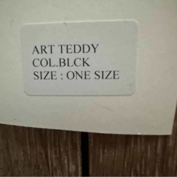 NWT Punto Fubbia made in Italy Black leather studded Belt, OSFM - Picture 4 of 9